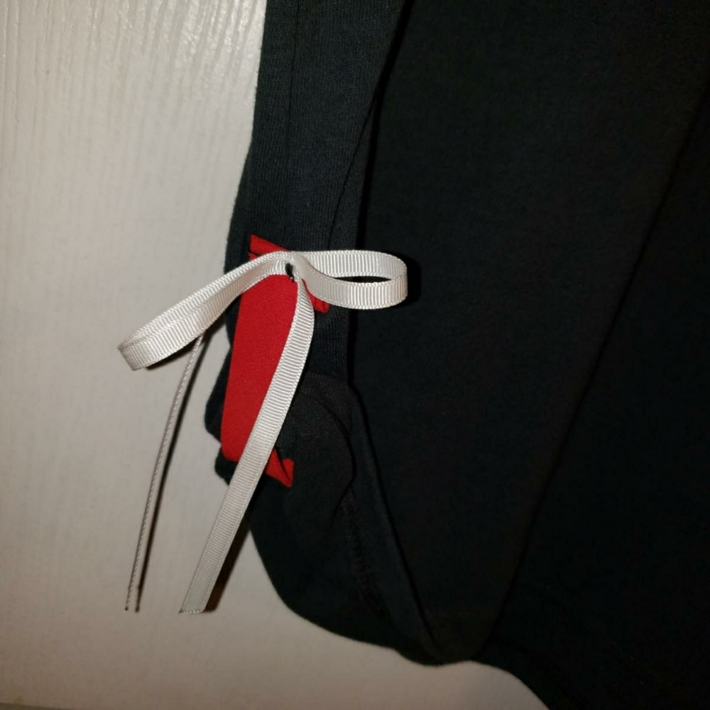 NWOT Georgia Bulldogs Shirt w Hair Tie - Picture 4 of 6